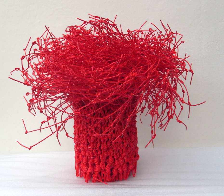 Kakuko Ishii, Japanese Paper Strings Musubu R, 2012, Washi paper and pigment; image courtesy of the artist © Kakuko Ishii